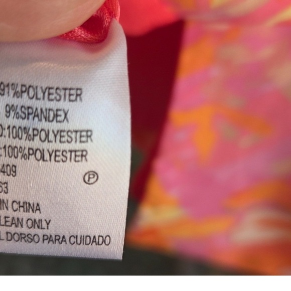 Tahari Arthur S. Levine Dress. Sleeveless Orange and Pink Dress With Zip Back. - Picture 5 of 5